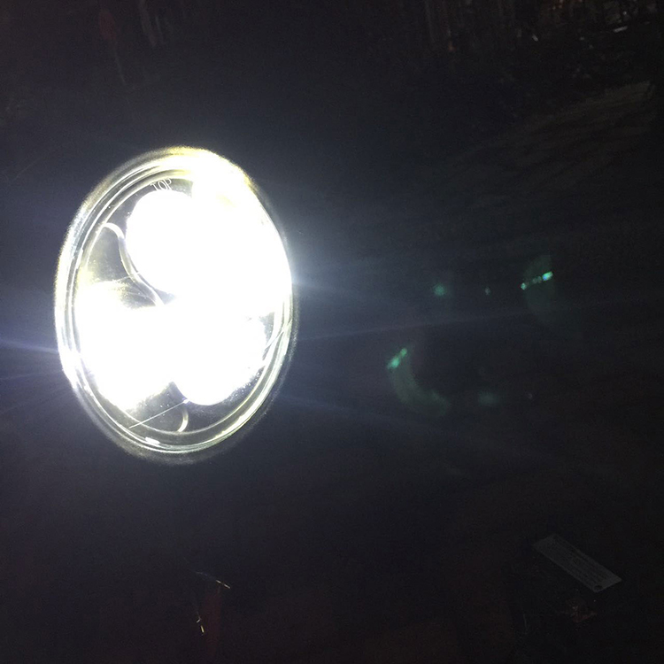 6.7'' Retro LED Headlight - Black